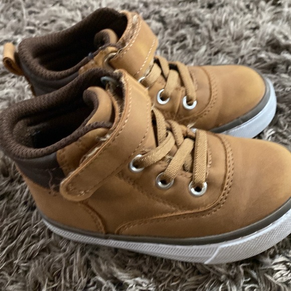 Children’s place toddler boy size 6 casual shoes - Picture 4 of 6